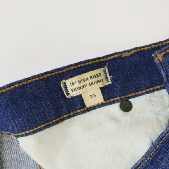 Madewell 10" High-Rise Skinny Jeans: Chewed-Hem Edition - Picture 7 of 11